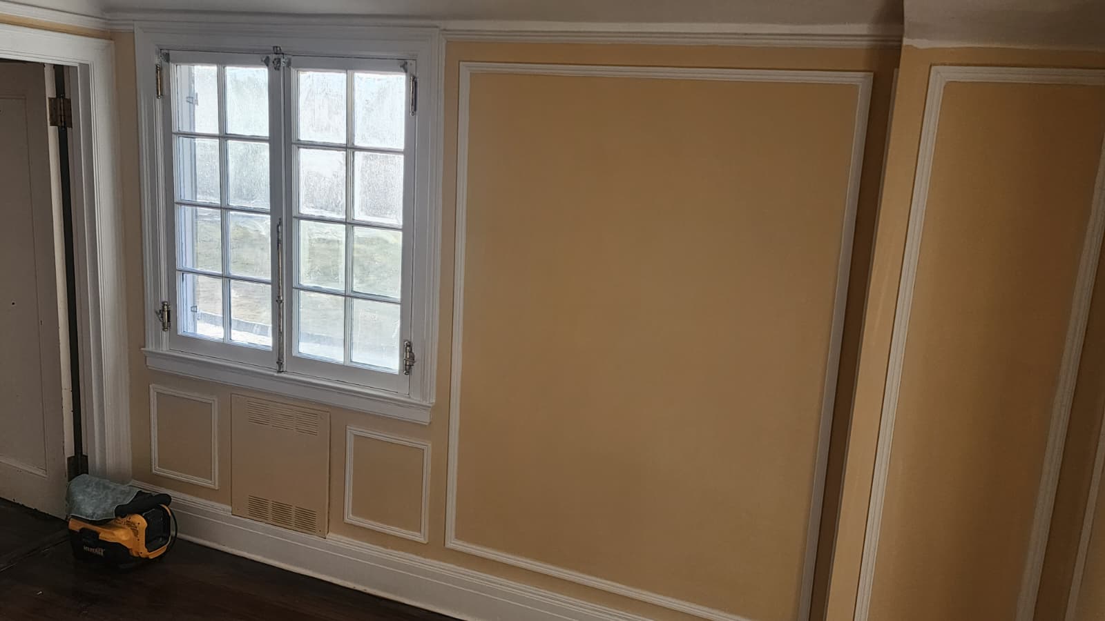 Interior after painting view 1